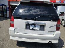 Mitsubishi Grandis, 2001 il