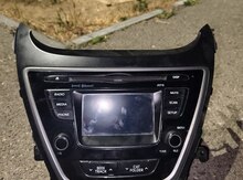 Hyundai Elantra maqnitolası