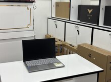 Asus VivoBook 15 X1504VA-NJ725 (90NB10J2-M01E60)