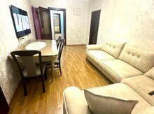 4-otaqlı mənzil, L.Məmmədbəyova küç., 100 m²