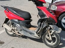 Moped Moon, 2024 il