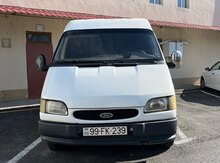 Ford Transit, 2000 il