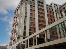 2-otaqlı yeni tikili kirayə verilir, Nizami m., 85 m²