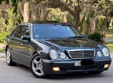 Mercedes E 240, 2000 il