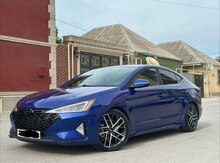 Hyundai Elantra, 2019 il