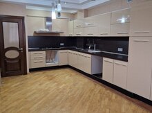 3-otaqlı yeni tikili, Sumqayıt ş., 145 m²