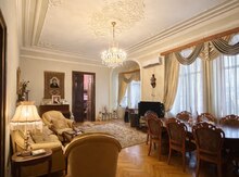 5-otaqlı mənzil, Xəqani küç., 210 m²