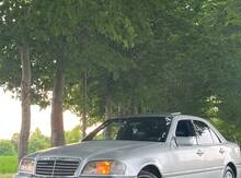 Mercedes 200, 1995 il