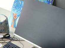 Monitor, klaviatura, kompüter siçanı dəsti