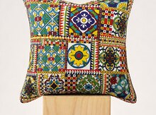 Milli ornamentli yastıq