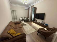 2-otaqlı mənzil, Elmlər Akademiyası m., 70 m²