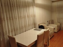 3-otaqlı mənzil kirayə verilir, 28 May küç., 100 m²