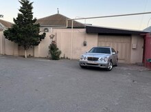 Həyət evi, Polad Həşimov küç. 15a