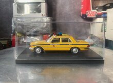 Коллекционная модель Mercedes-Benz 450SEL W116 yellow MILICIYA Police 1975