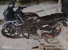 Bajaj Pulsar 220 F, 2012 il