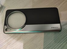 Oppo Find X8 Pro üzlüyü