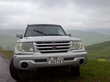 Mitsubishi Pajero io, 2001 il