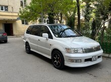 Mitsubishi Chariot, 2000 il