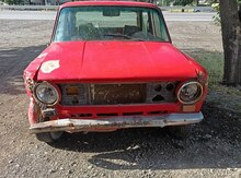 LADA (VAZ) 21011, 1982 il
