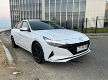 Hyundai Elantra, 2021 il