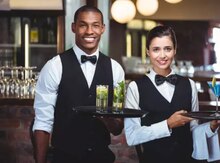 Ofisiant işi axtarıram