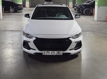 Hyundai Elantra, 2017 il