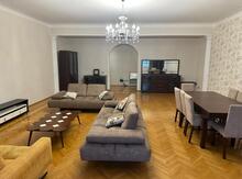 3-otaqlı yeni tikili, Mətbuat pr., 180 m²