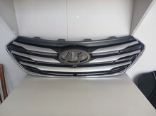"Hyundai Santa Fe 2017" radiator barmaqlığı kameralı