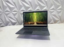 Lenovo T15 noutbuku
