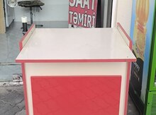 Mağaza masası