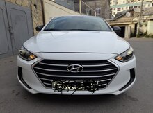 Hyundai Elantra, 2018 il