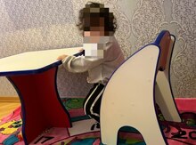 Uşaq masası və oturacaqları