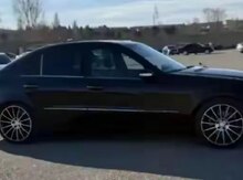 Mercedes E 320, 2003 il