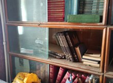 Kitab rəfləri