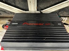 Pioneer səsgücləndiricisi