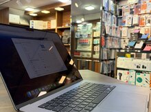 Macbook Air M2 15 inch