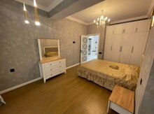 2-otaqlı yeni tikili, Sergey Senyuşkin küç., 80 m²