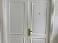 Otaq qapısı 