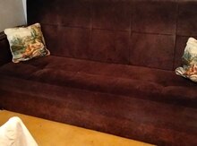 Divan  
