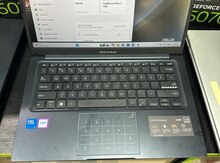 Noutbuk Asus
